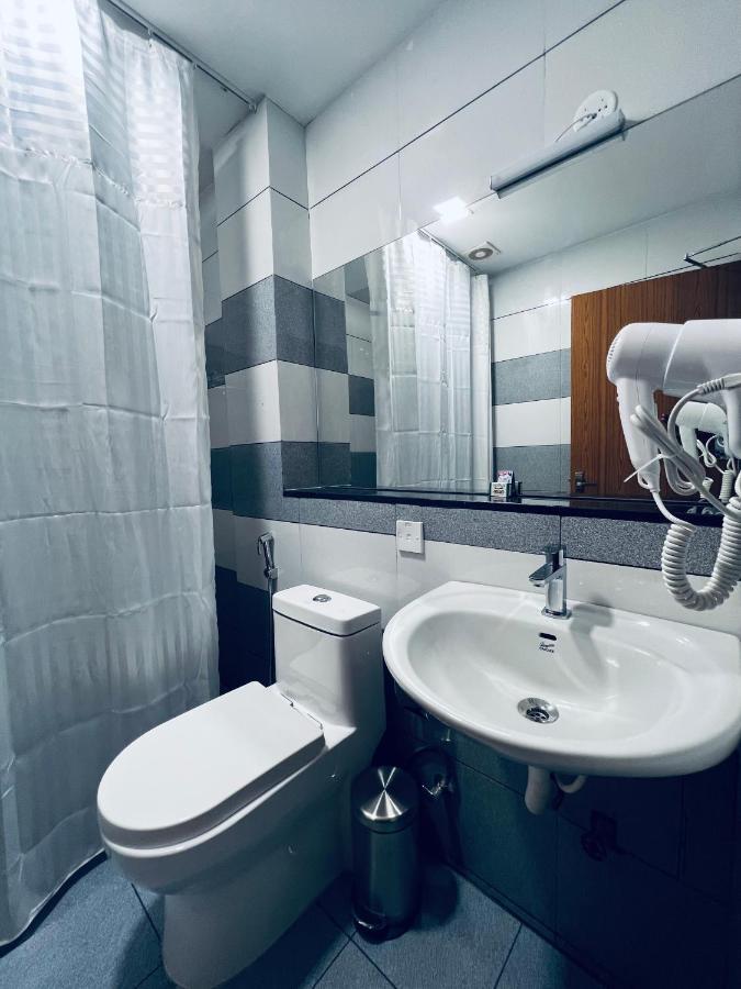 Hotel Seapark Kollam Extérieur photo