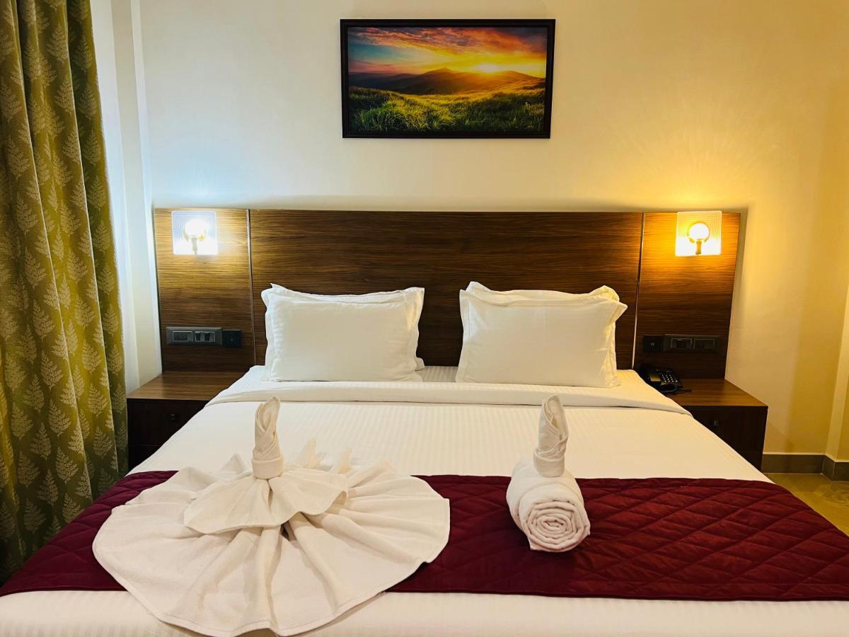 Hotel Seapark Kollam Extérieur photo