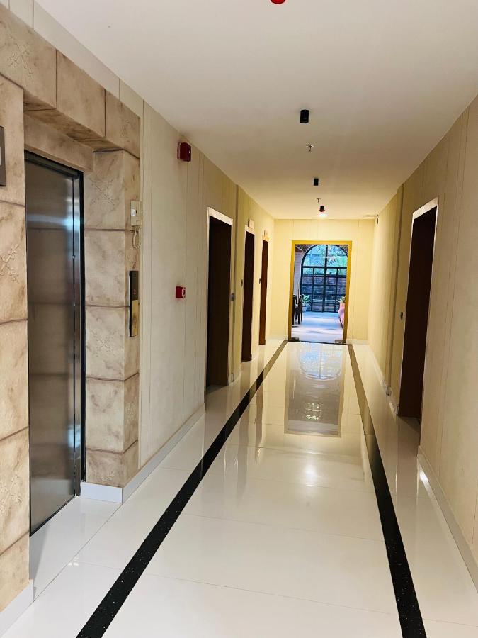 Hotel Seapark Kollam Extérieur photo