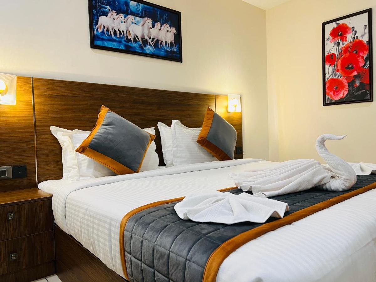 Hotel Seapark Kollam Extérieur photo